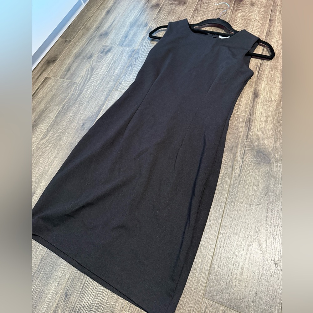 ALFRED SUNG Classic Black Midi Dress